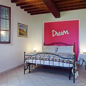 https://la-scuola-di-furio-apartments.it-tuscanyhotel.com